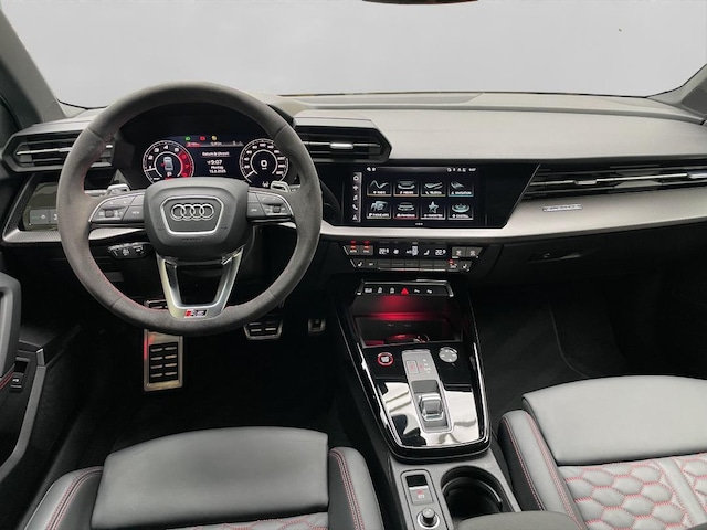 Audi RS3 Quattro S-Tronic Sedan