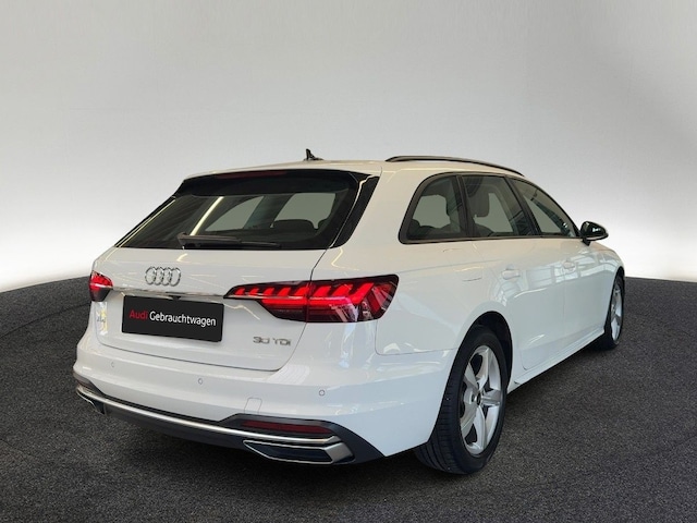 Audi A4 30 TDI Avant S-Tronic