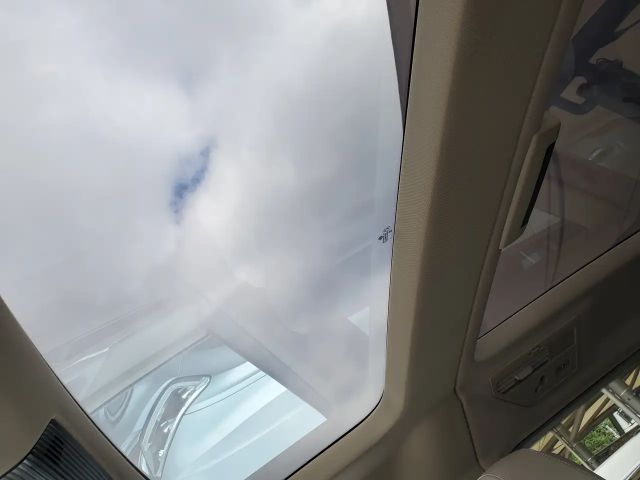 Volkswagen Multivan DSG IQ.Drive Style T7