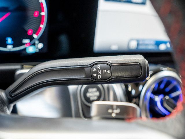 Mercedes-Benz GLB 200 GLB 200 d