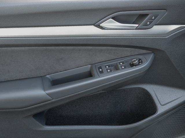 Volkswagen Golf 1.5 eTSI DSG Style