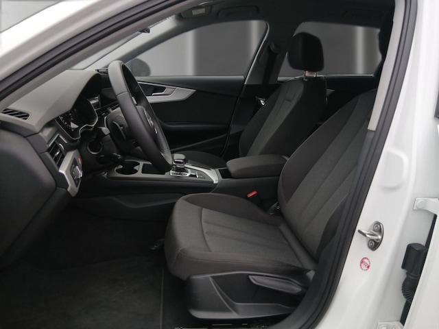 Audi A4 40 TFSI Avant S-Tronic