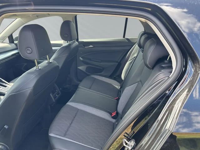 Volkswagen Golf 1.5 eTSI Golf VIII