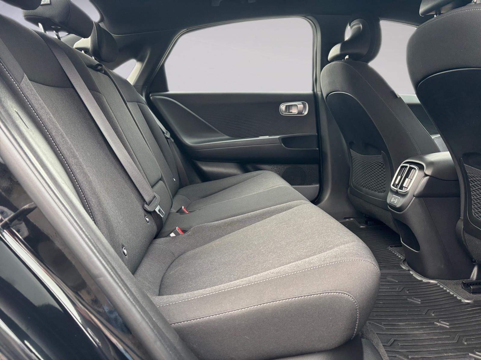 Hyundai IONIQ 6 53kWh