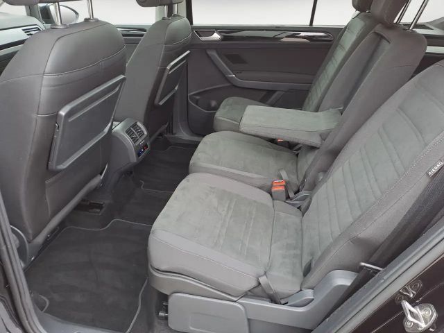 Volkswagen Touran 1.5 TSI DSG R-Line