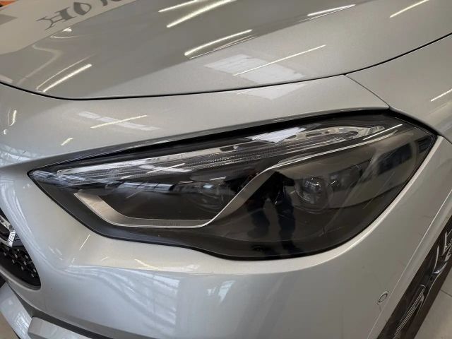 Mercedes-Benz GLA 200 4MATIC GLA 200 d