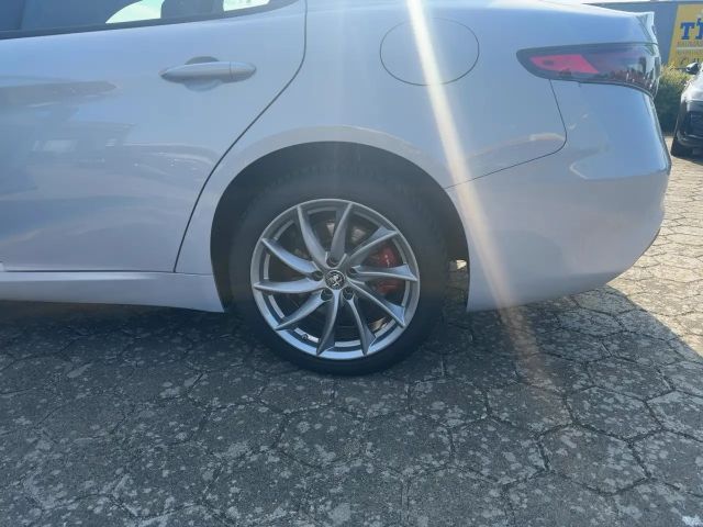 Alfa Romeo Giulia Q4 TI Turbo