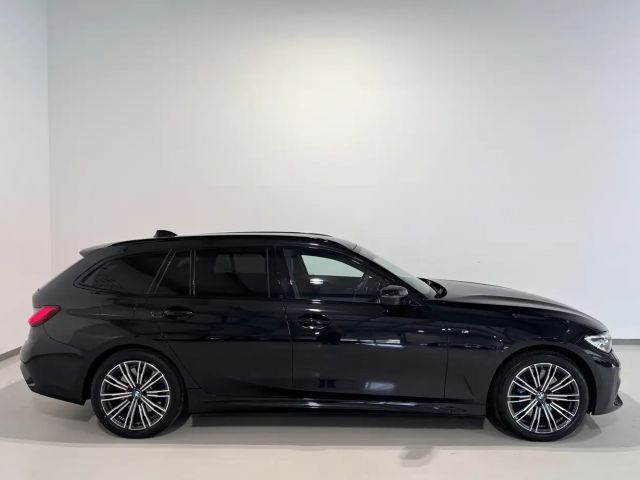 BMW 330 330e M-Sport xDrive