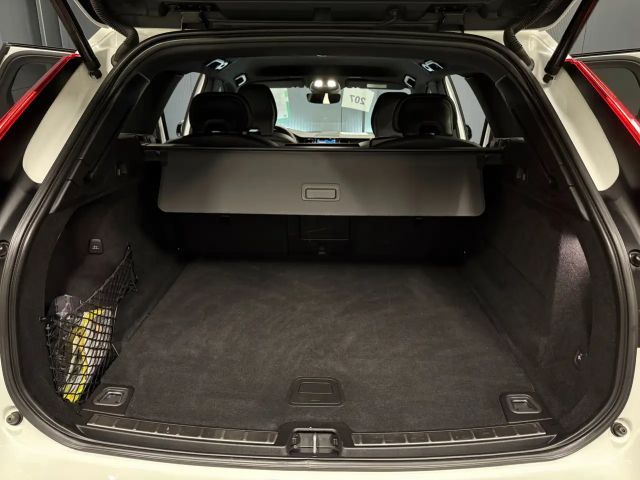 Volvo XC60 AWD R-Design