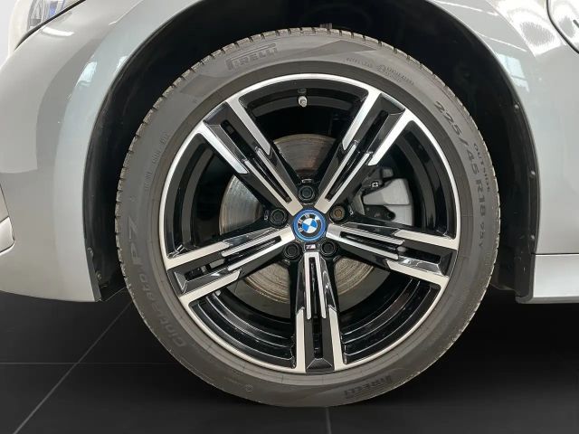 BMW 320 320e M-Sport Touring xDrive