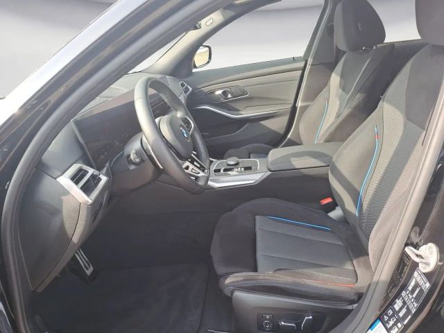 BMW 320 320d M-Sport Sedan xDrive