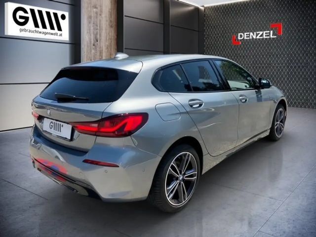BMW 118 118i 5-deurs Sedan