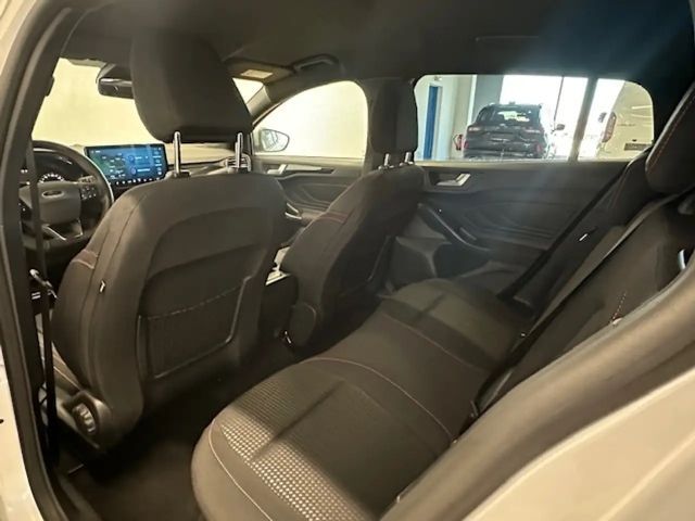 Ford Focus ST Line Wagon