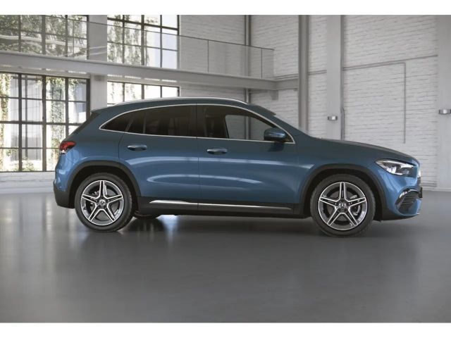 Mercedes-Benz GLA 220 4MATIC AMG Line GLA 220 d