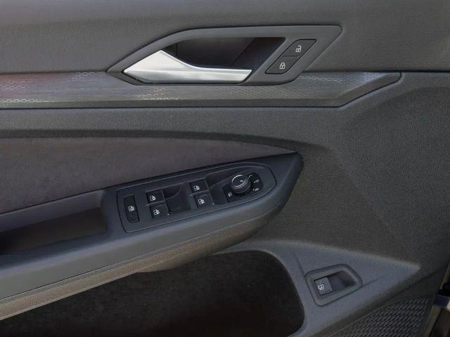 Volkswagen Golf GTE IQ.Drive Style