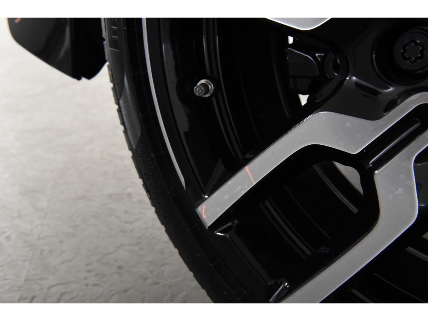 MINI Cooper John Cooper Works