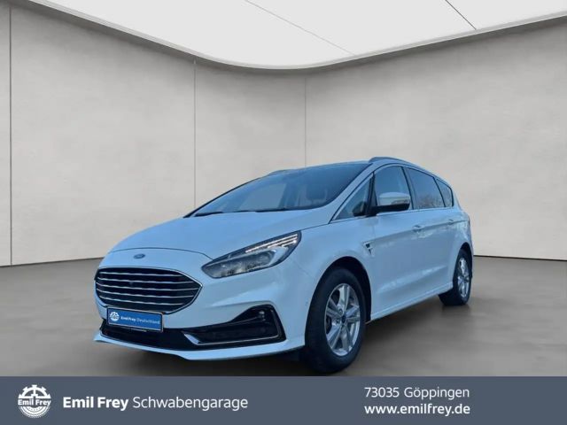 Ford S-Max Titanium