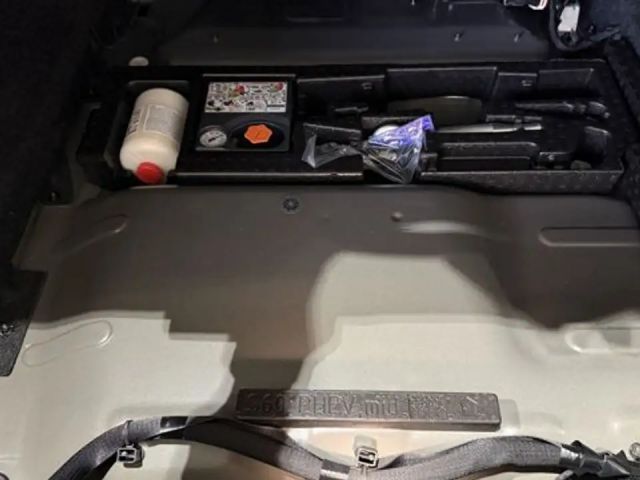 Volvo S60 AWD Dark Recharge Ultimate