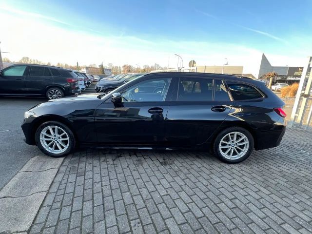 BMW 320 320d Touring xDrive