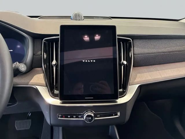 Volvo XC90 AWD Dark Plus T8