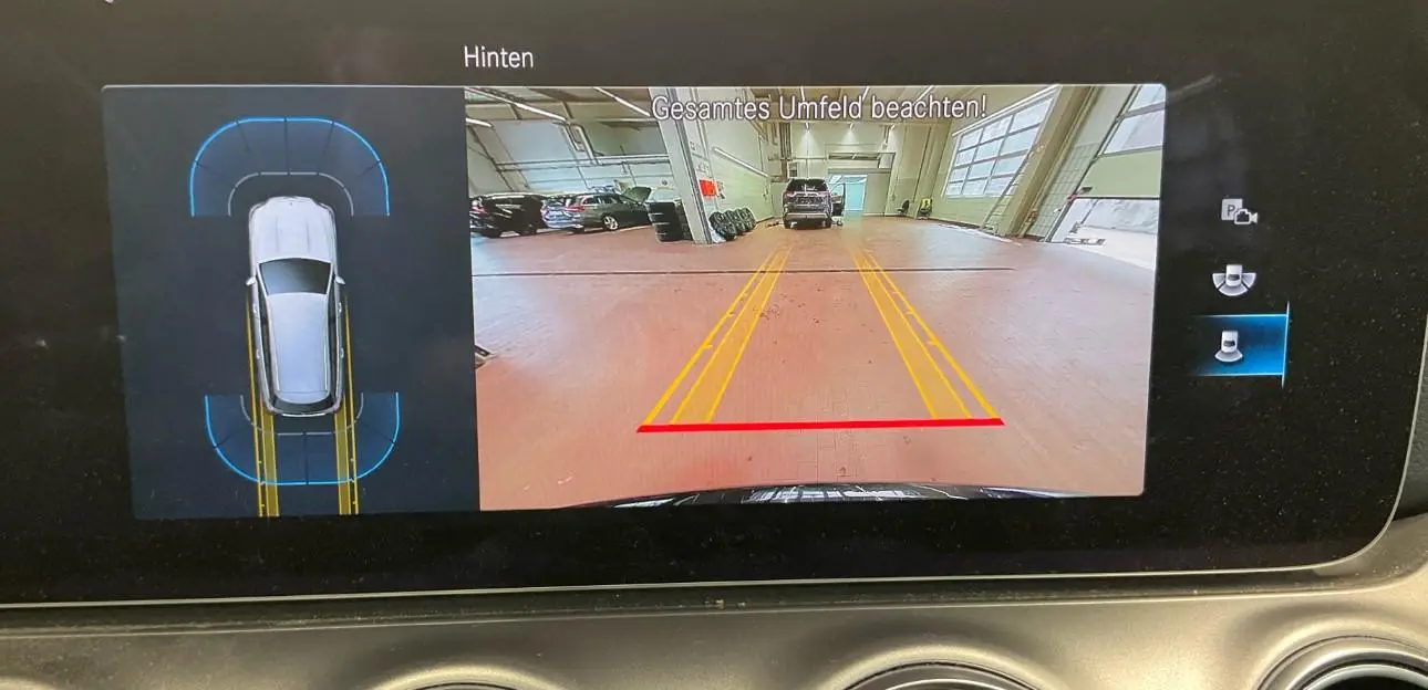 Mercedes-Benz E 200 AVANTGARDE Estate