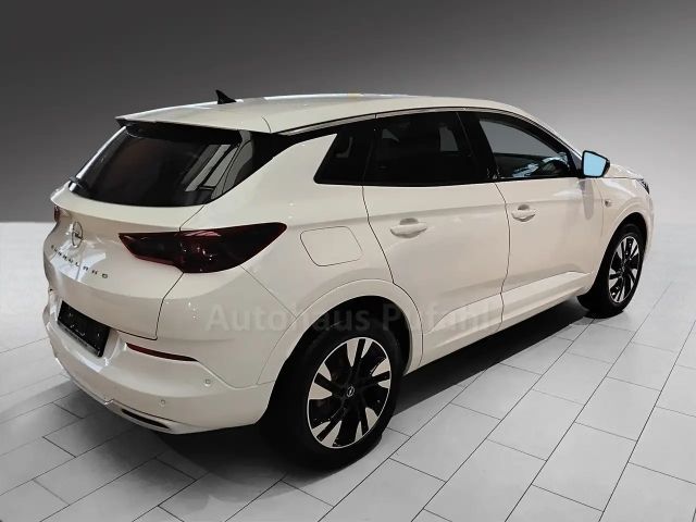 Opel Grandland X Grandland Neuwertig wenig KM vom Opel Partner
