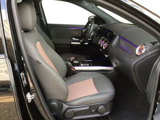 Mercedes-Benz EQA 250 Electric Art