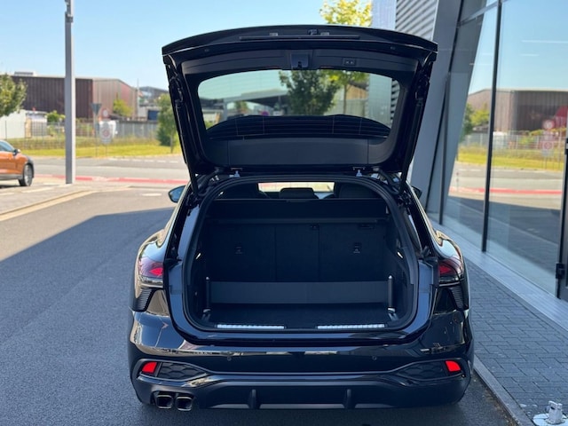 Audi A6 Avant Quattro S-Tronic