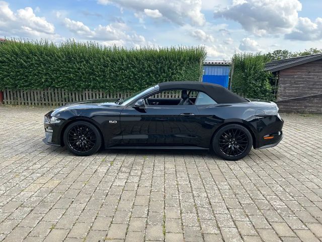 Ford Mustang Convertible GT 5.0 V8