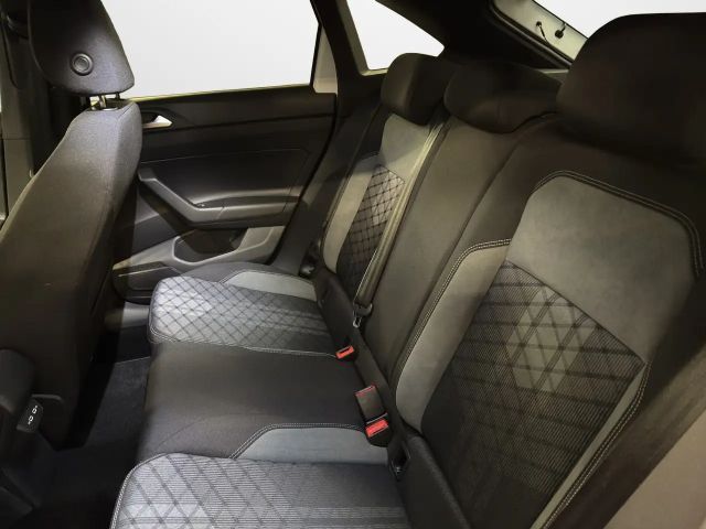 Volkswagen Taigo 1.5 TSI DSG R-Line