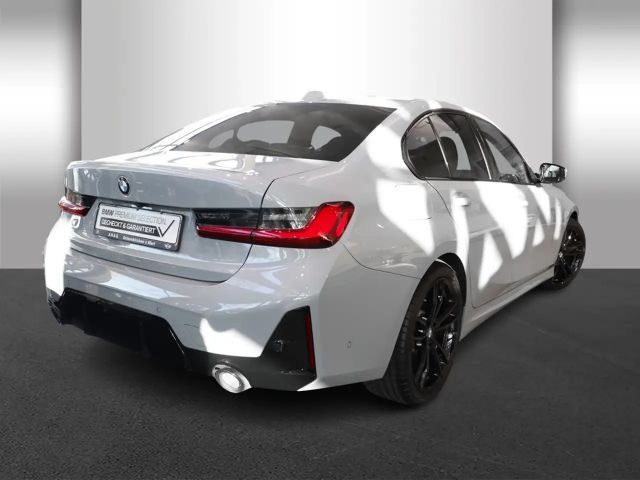 BMW 330 330i M-Sport Sedan xDrive