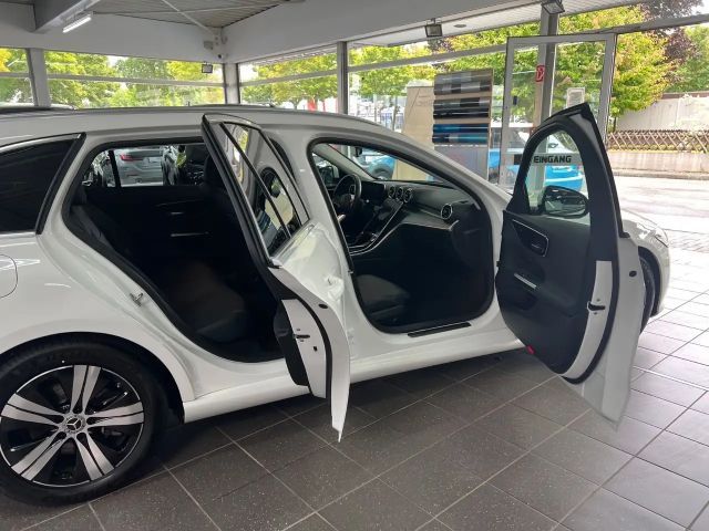 Mercedes-Benz C 220 C 220 d Estate