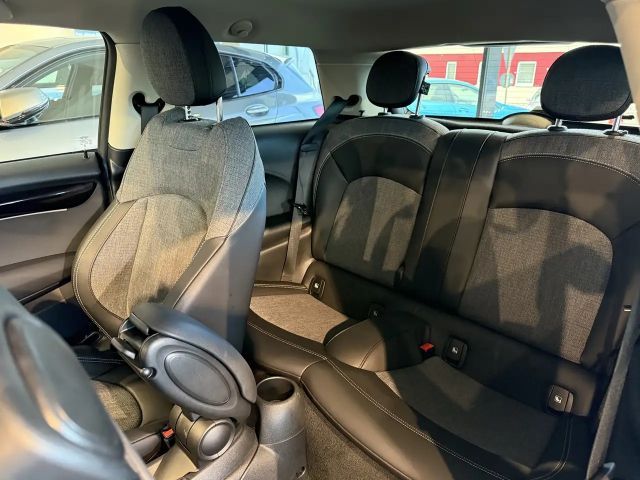 MINI Cooper Classic Trim