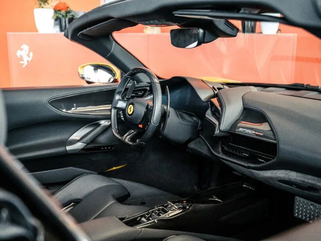 Ferrari SF90 Spider