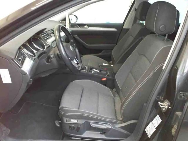 Volkswagen Passat 2.0 TDI Business DSG