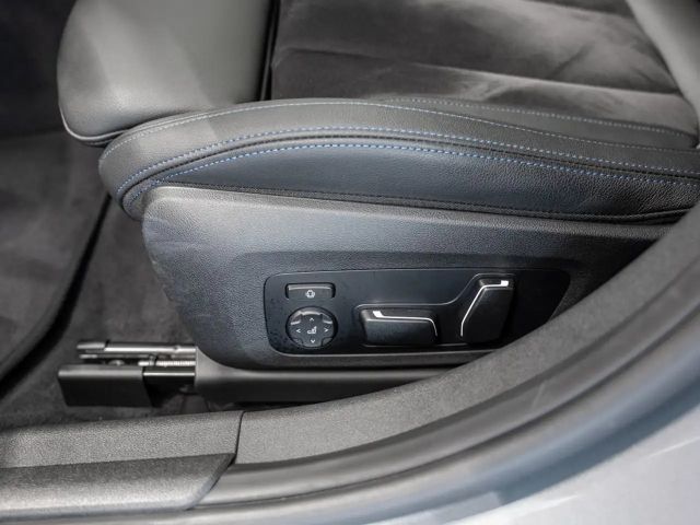 BMW 320 320i M-Sport Touring