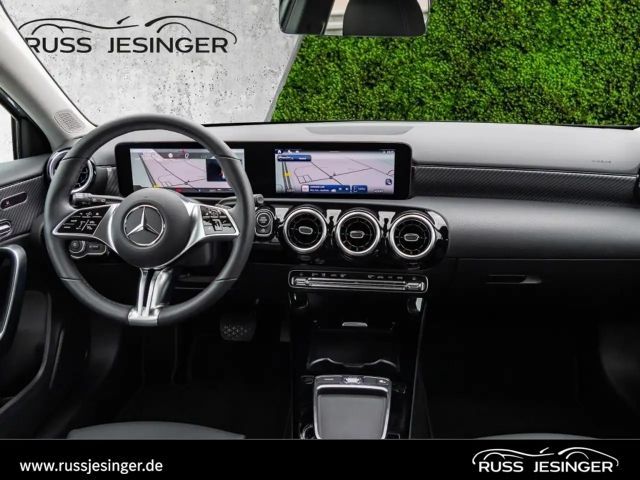 Mercedes-Benz A 180 Progressive