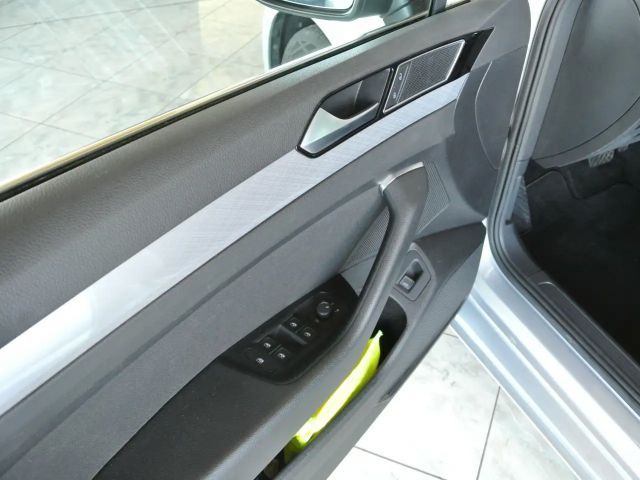 Volkswagen Passat Business DSG Variant