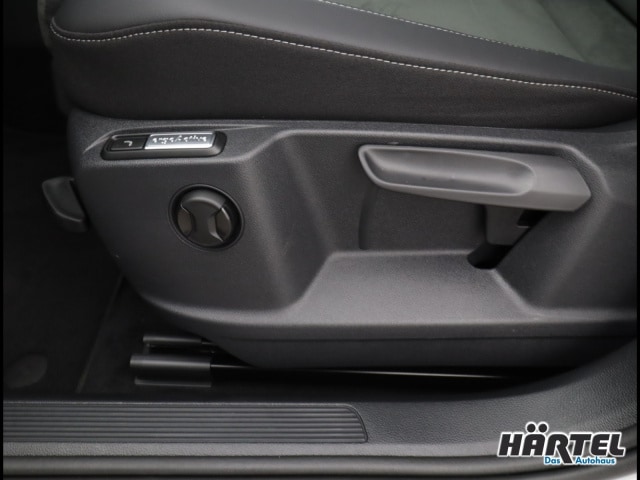 Volkswagen T-Roc T-ROC STYLE 1.5 TSI DSG (+ACC-RADAR+NAVI+AHK)