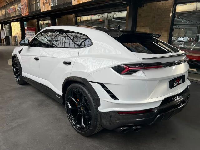 Lamborghini Urus Performante