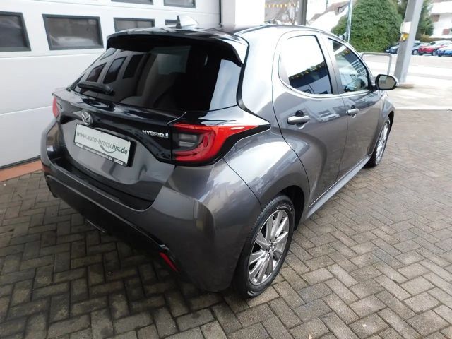 Mazda 2 Hybrid 1.5L VVT-i  Select   LED/PDC/DRCC/SHZ/Kamer