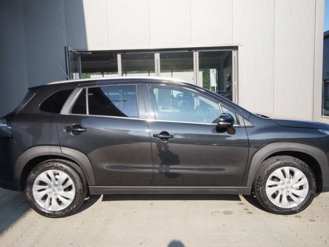 Suzuki S-Cross Hybrid