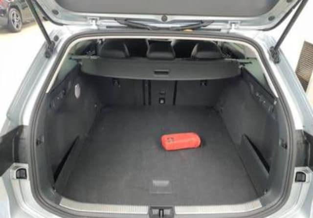 Volkswagen Passat 1.5 eTSI Business DSG Variant