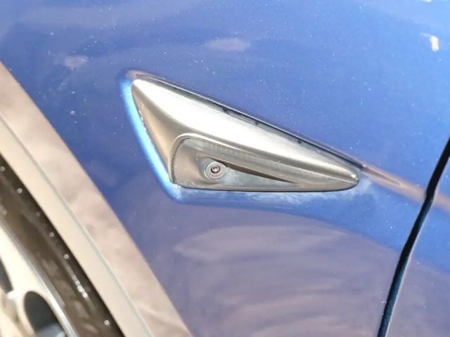 Tesla Model Y AWD Performance