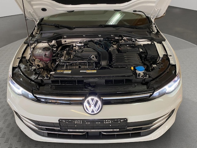 Volkswagen Golf 1.5 eTSI BMT DSG Golf VIII