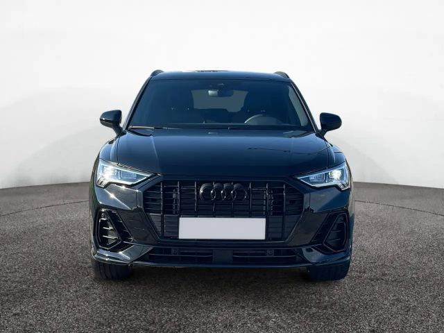 Audi Q3 S-Line S-Tronic