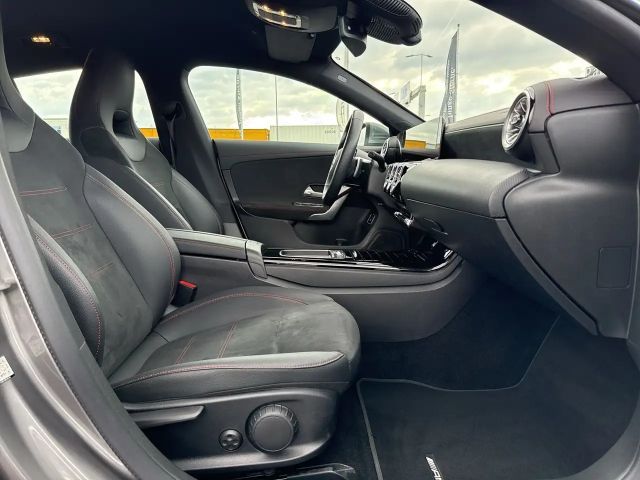 Mercedes-Benz CLA 200 Shooting Brake