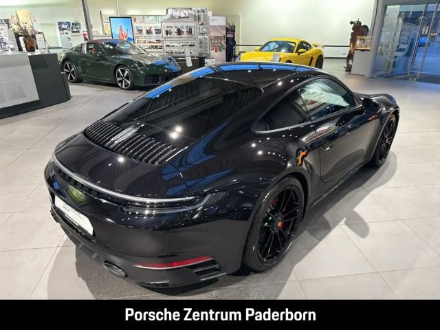 Porsche 992 Carrera Coupé GTS