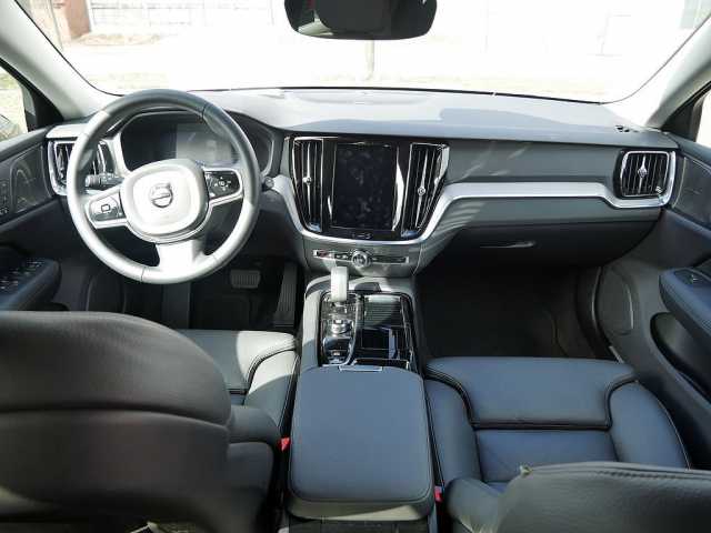 Volvo V60 AWD Plus T6