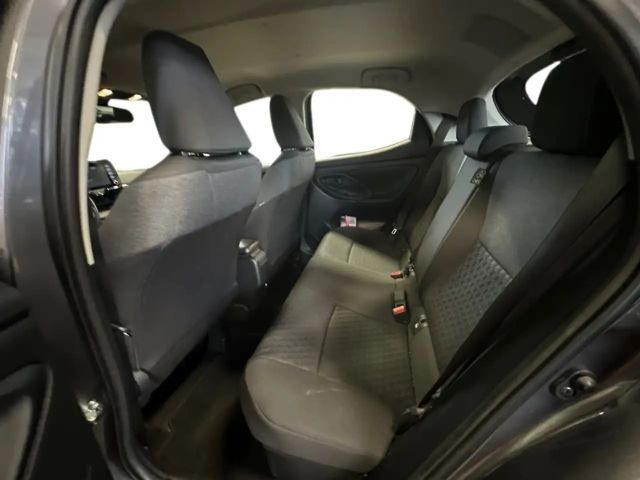 Toyota Yaris Hatchback Hybride Team D